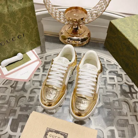 グッチ カジュアルシューズ