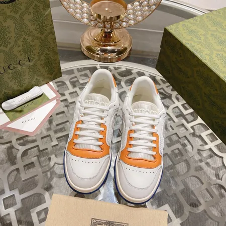グッチ カジュアルシューズ