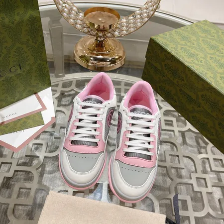 グッチ カジュアルシューズ