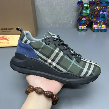 バーバリー ス スニーカー