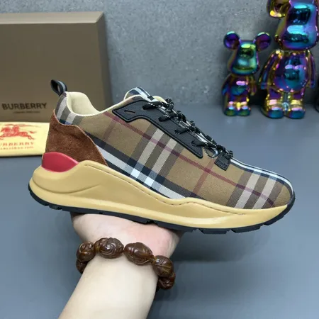 バーバリー ス スニーカー