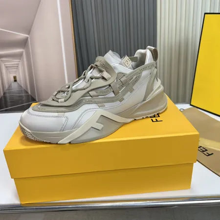 フェンディ スニーカー