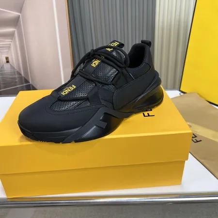 フェンディ スニーカー