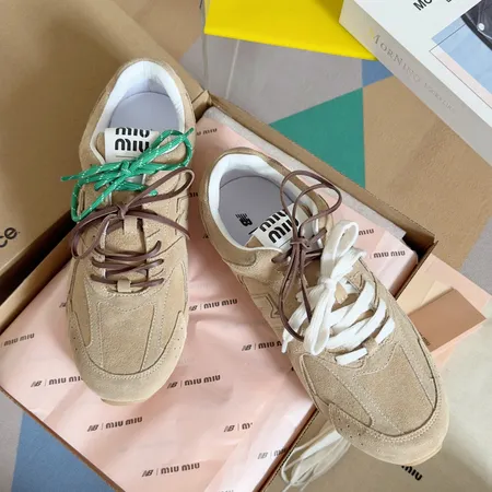 ミュウミュウ スニーカー