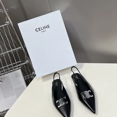 セリーヌ サンダル