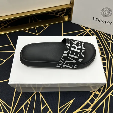 ヴェルサーチ スリッパ