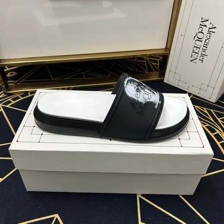 ヴェルサーチ スリッパ