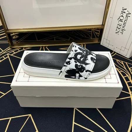 ヴェルサーチ スリッパ