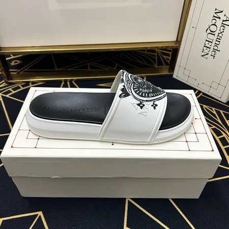 ヴェルサーチ スリッパ