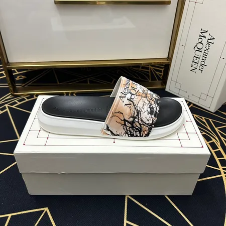 ヴェルサーチ スリッパ