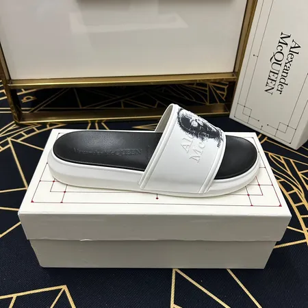 ヴェルサーチ スリッパ