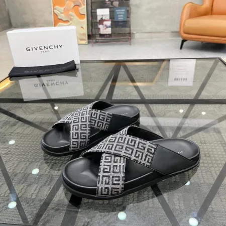 ジバンシィ スリッパ