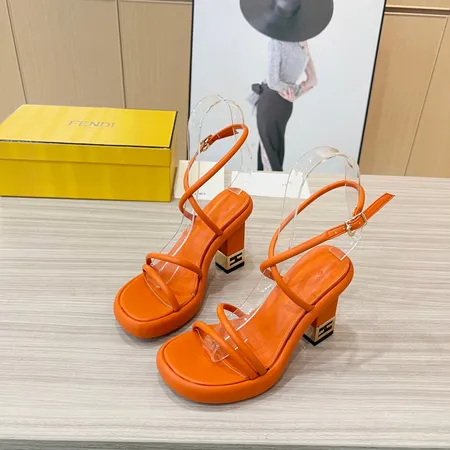 フェンディ サンダル