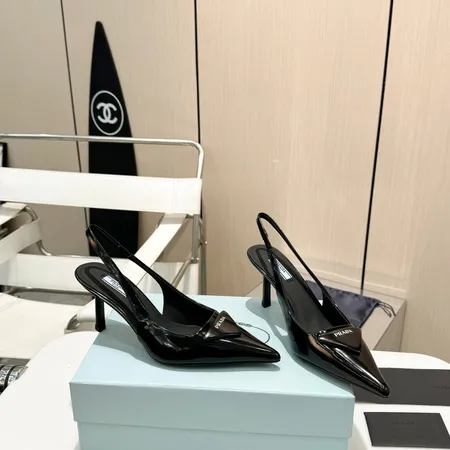 プラダ サンダル