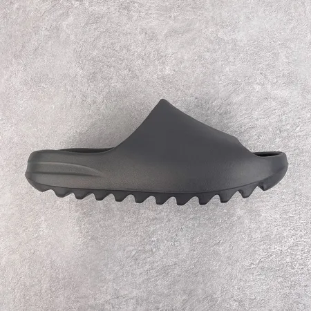 アディダス スリッパ