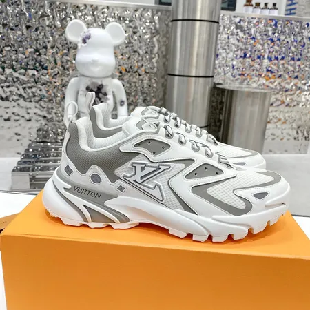 ルイヴィトン スニーカー