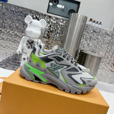 ルイヴィトン スニーカー