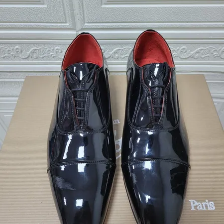 クリスチャン・ルブタン ビジネスシューズ