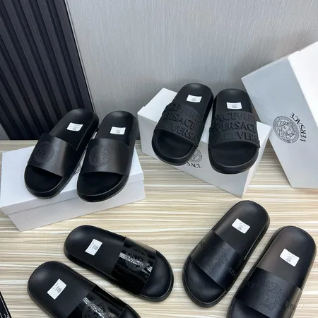 ヴェルサーチ スリッパ