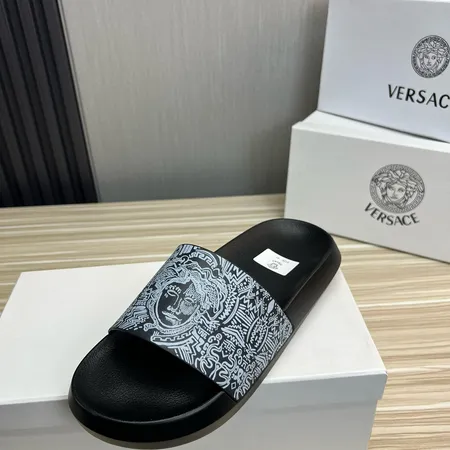 ヴェルサーチ スリッパ