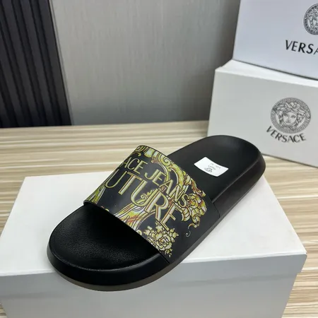 ヴェルサーチ スリッパ