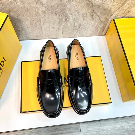 フェンディ ビジネスシューズ