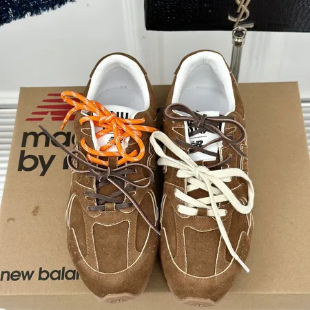 ミュウミュウ スニーカー