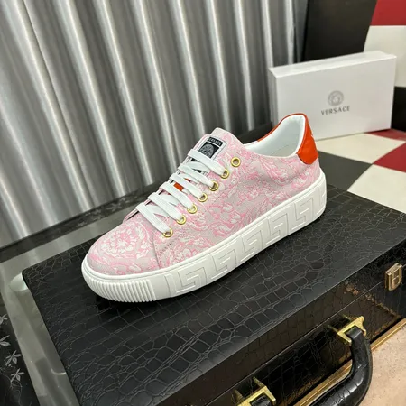 ヴェルサーチ カジュアルシューズ