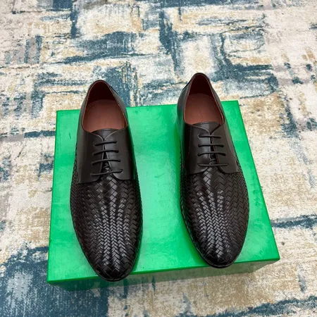 ボッテガ ヴェネタ ビジネスシューズ