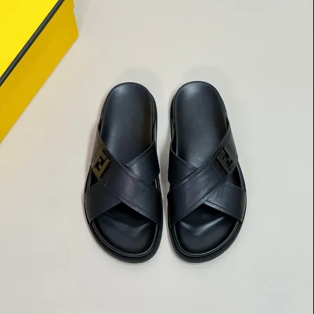 フェンディ スリッパ