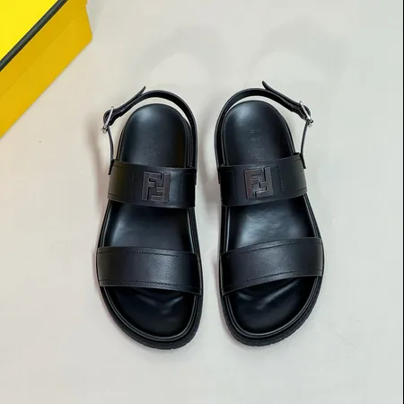 フェンディ サンダル