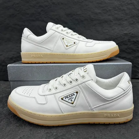プラダ カジュアルシューズ