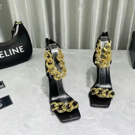 ヴェルサーチ サンダル