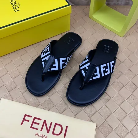 フェンディ スリッパ
