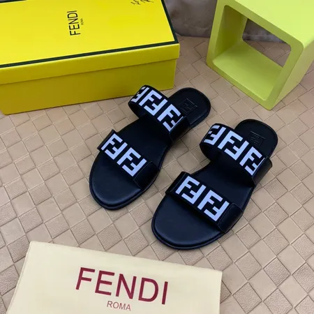 フェンディ スリッパ