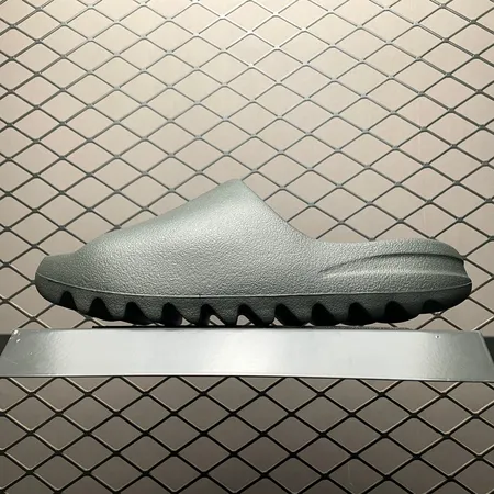 アディダス スリッパ