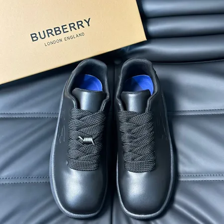 バーバリー ス カジュアルシューズ