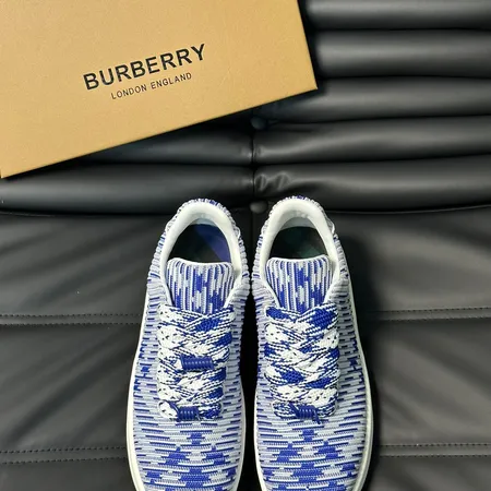 バーバリー ス カジュアルシューズ