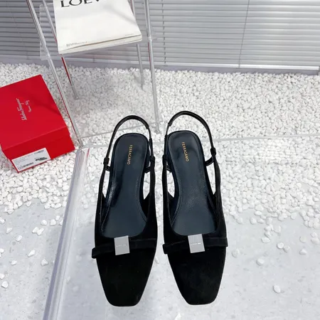 フェラガモ サンダル