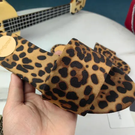 イブサンローラン スリッパ