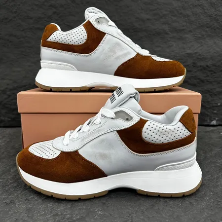 ミュウミュウ カジュアルシューズ