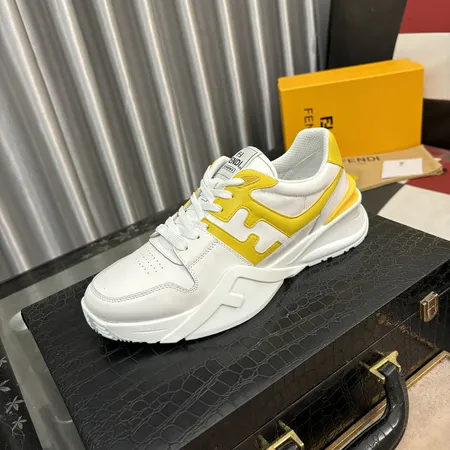 フェンディ スニーカー