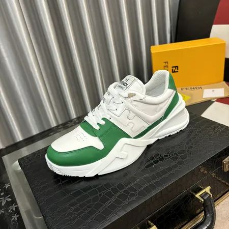 フェンディ スニーカー