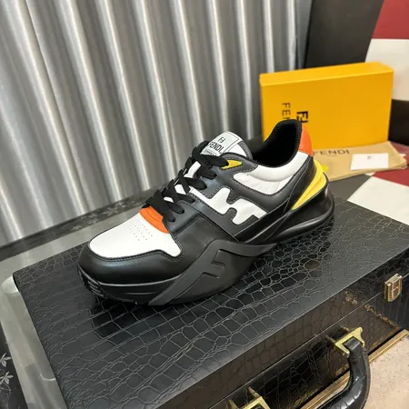 フェンディ スニーカー