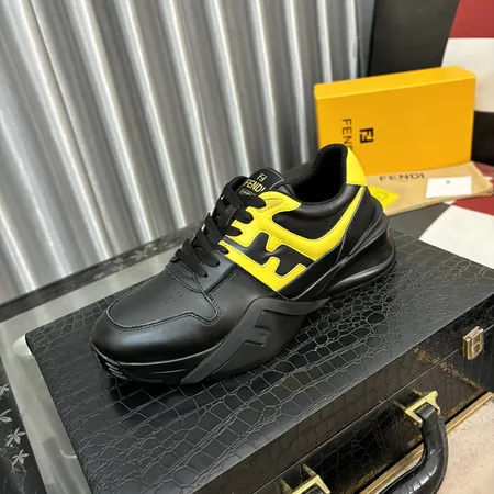 フェンディ スニーカー