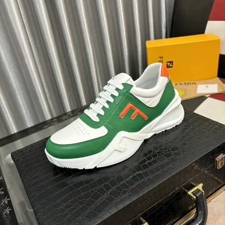 フェンディ スニーカー