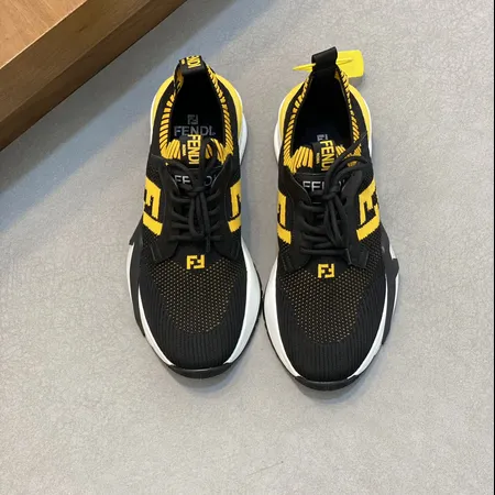 フェンディ スニーカー