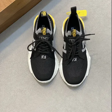 フェンディ スニーカー