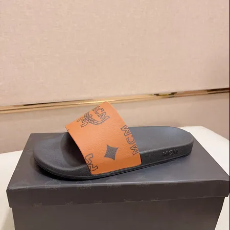 エムシーエム スリッパ