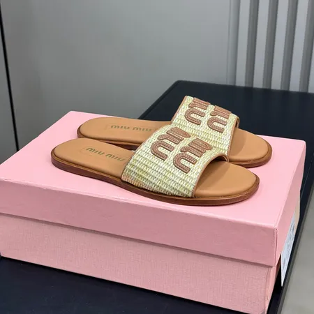 ミュウミュウ スリッパ